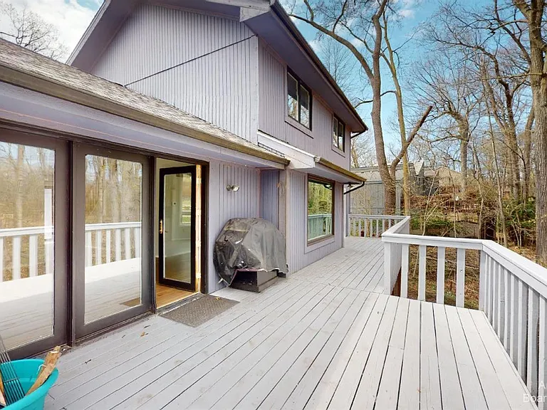 1280 Sunset Rd — Photo 8