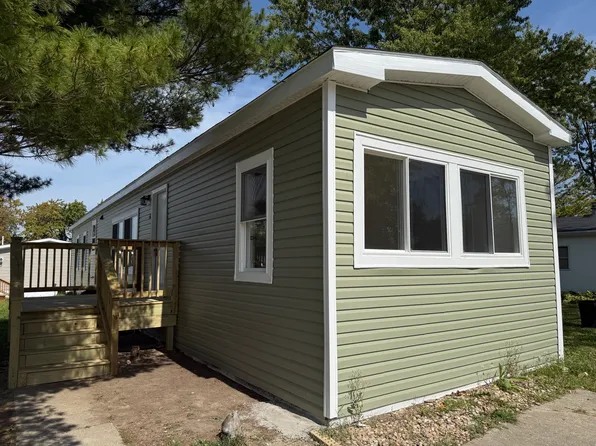 62 Brushwood Dr, Matteson, IL 60443