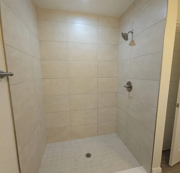 387 E Caldwell Dr — Photo 11