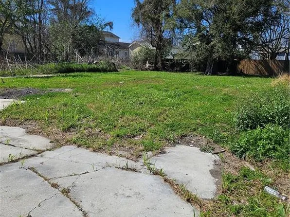 1538 Piety St, New Orleans, LA 70117