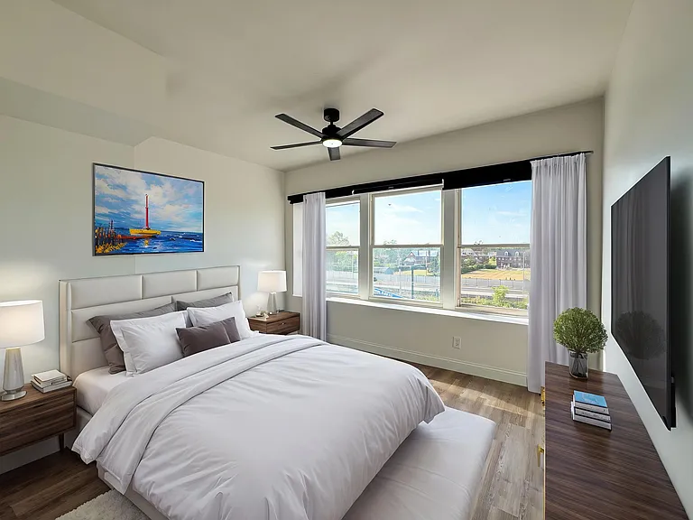5621 Pershing Ave — Photo 3