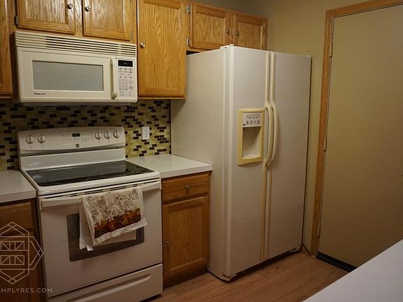4th image of 1830 121st Ln NW APT 609
