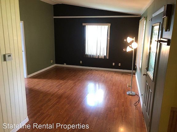 5th image of 3811 Latham St