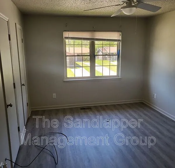 126 Langley Dr #B — Photo 15