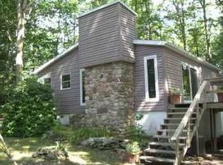 40 Park Rd, Hawley, PA 18438