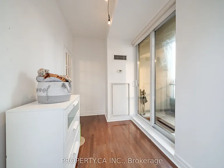 35 Balmuto St #1804 — Photo 26