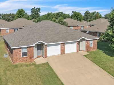 232 & 234 Graystone Cir, Centerton, AR, 72719
