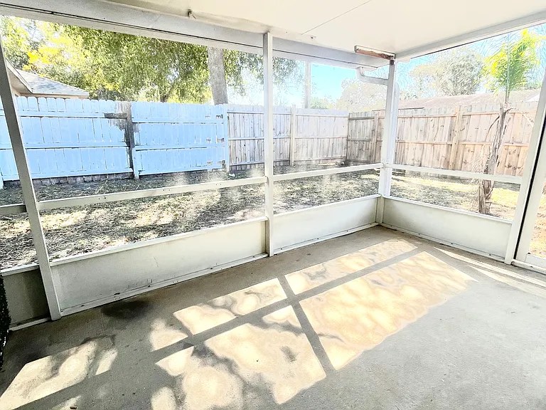 1211 1/2 Arroyo Pkwy — Photo 17