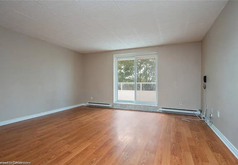 71 Vanier Dr #211 — Photo 2