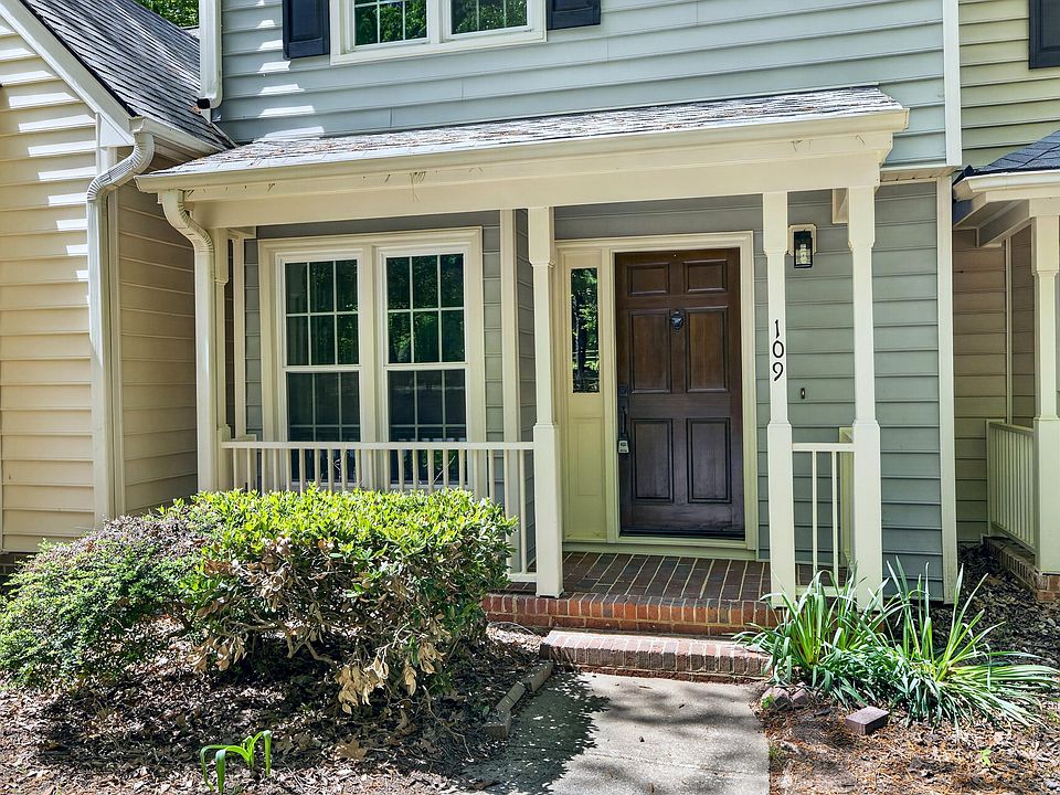 1st image of 109 Sanair Ct