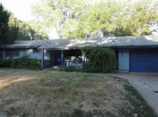 803 Schwarz Dr, Lawrence, KS 66049