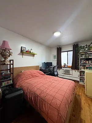 Bedroom, photo 4