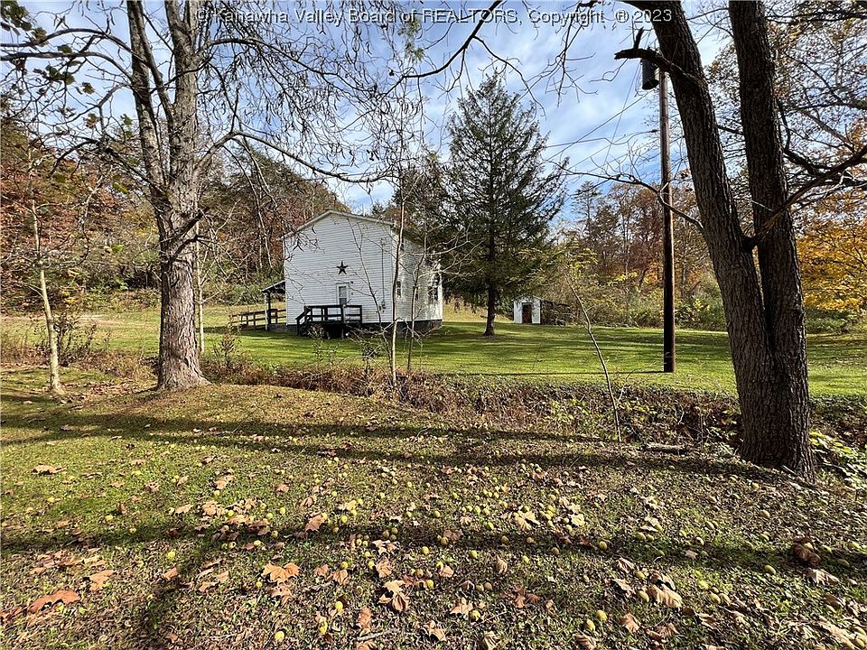 2nd image of 221 Coast Run Rd
