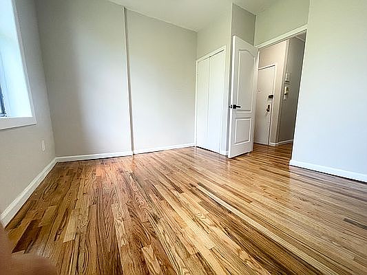 4th image of 84 E 2nd St