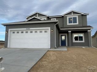 5205 Crested Hill Dr, Pueblo, CO 81008
