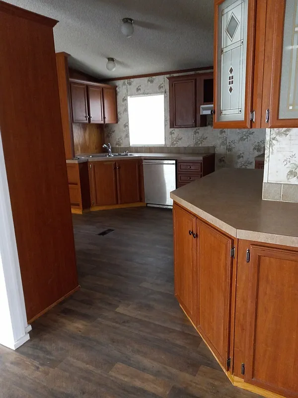 Red River Mobile Home Community — Photo 4