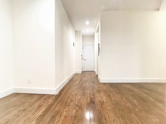 4th image of 2273 A C Powell Blvd APT 2D