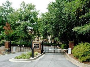 1108 Highland Bluff Dr, Saint Simons Island, GA 31522