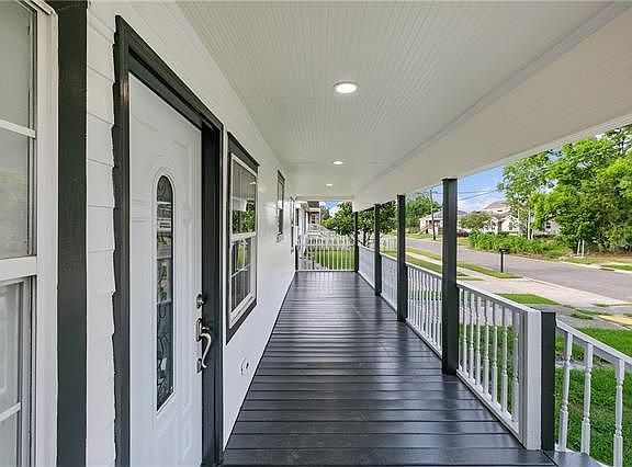 2nd image of 4845 Tulip St