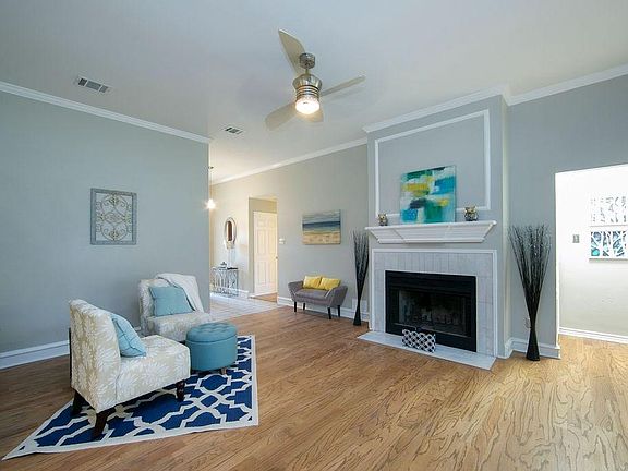 5th image of 13102 Villa Park Dr
