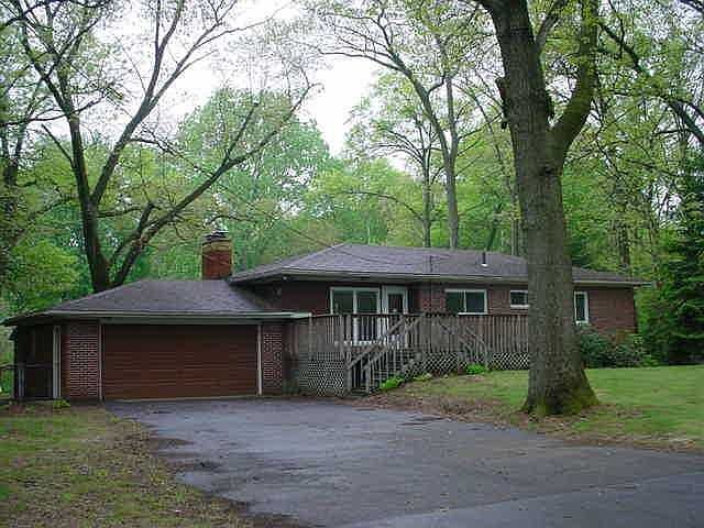 1st image of 3520 Barry Dr