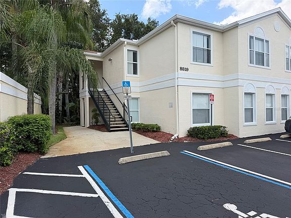 3rd image of 8819 Grand Palms Cir APT A