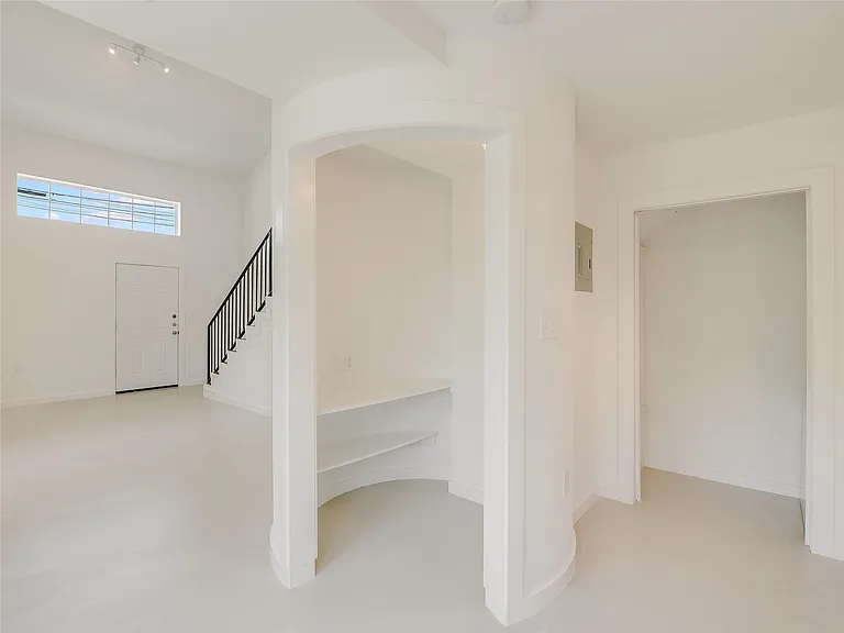 2200 Rosewood Ave #D — Photo 10