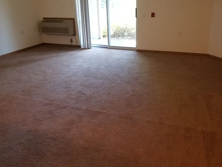 Pine Ridge Apartments — Photo 3