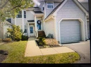 101 Poplar Pl, Freehold, NJ 07728