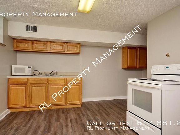 5th image of 3083 Medina Ave #3083
