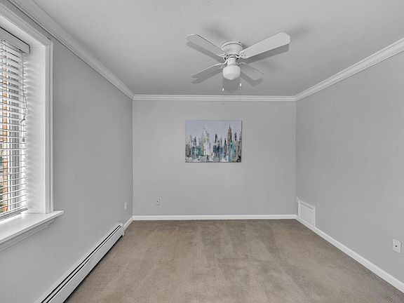 3rd image of 36 N Emerson St APT 201
