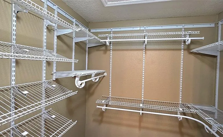 4743 Larchmont Ct — Photo 20