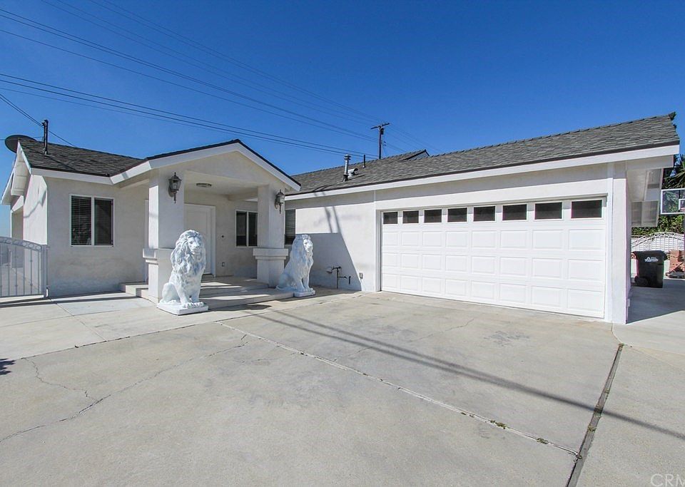 1st image of 1800 College View Dr
