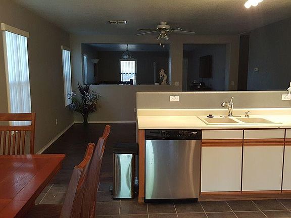 2nd image of 585 W Casa Mirage Dr