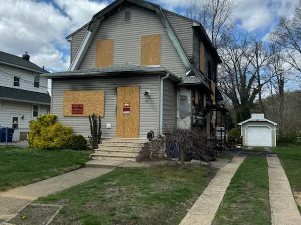 15 E Woodlawn Ave, Maple Shade, NJ 08052