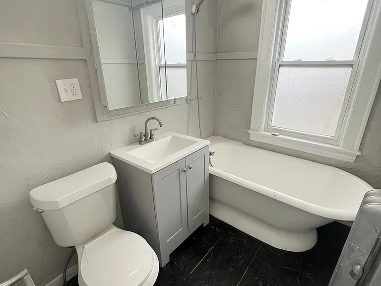 2704 Mayfield Road — Photo 10