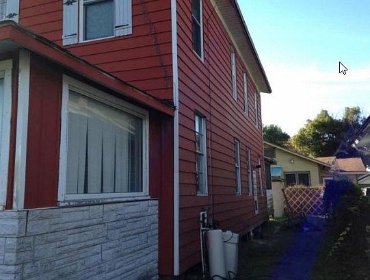 4th image of 440 Woodlawn Ave