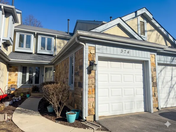 374 Goshawk Ln, Deerfield, IL 60015