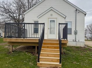 707 E 6th St, Wellsburg, IA 50680