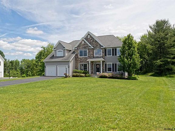 5th image of 33 Crimson Cir
