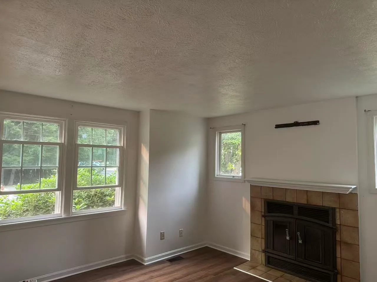 4 Foxmoor Cir — Photo 2