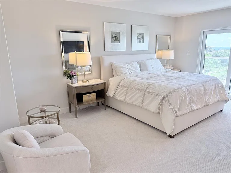 1050 Longboat Club Rd #803 — Photo 22