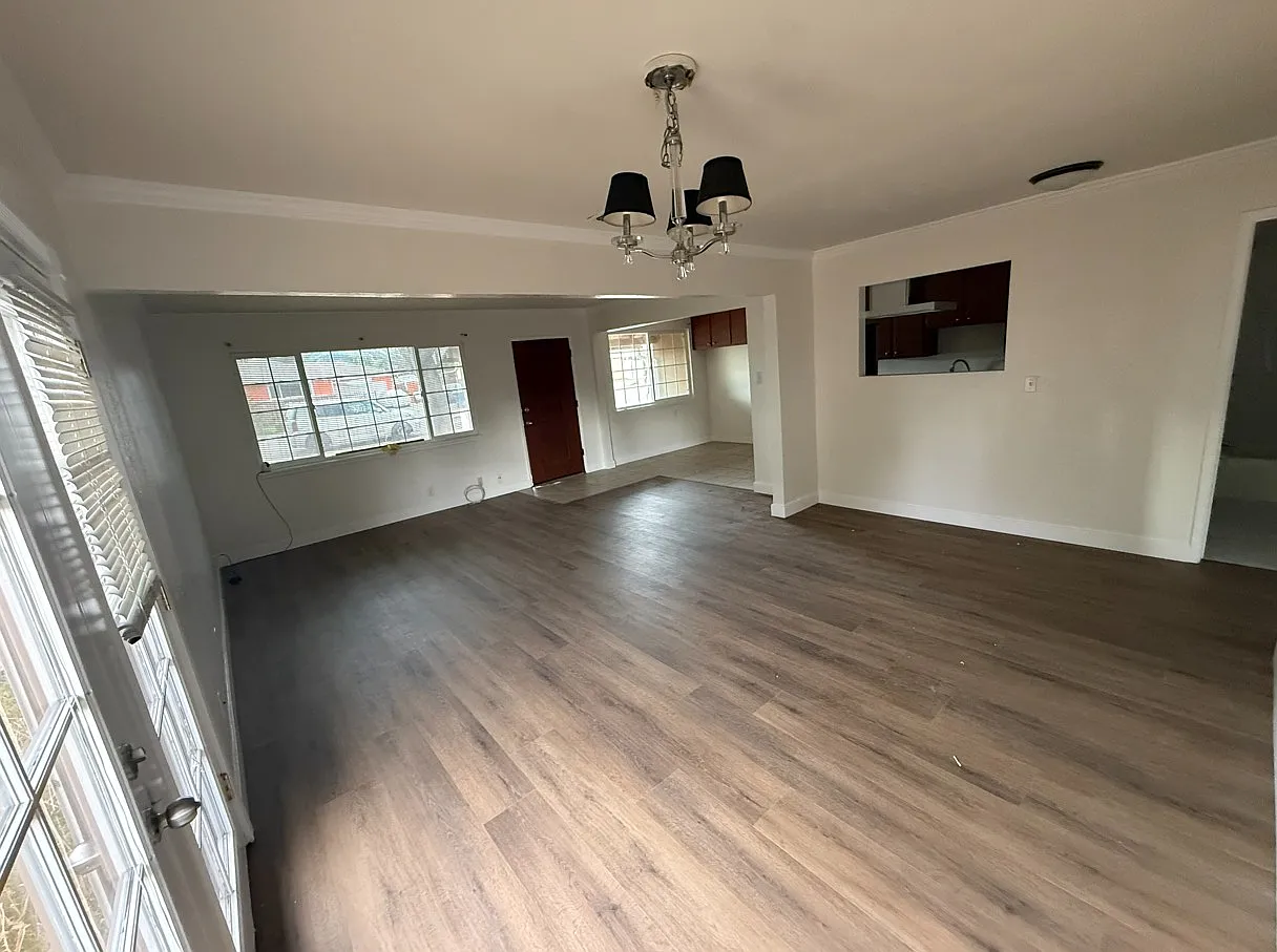 4 bed, 1472 sqft, $2,600 — Photo 2