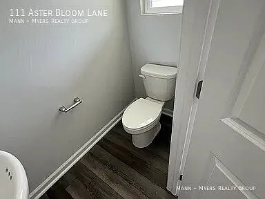3 bd 2.5 ba Townhouse For Rent — Photo 3