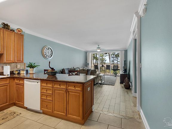 3rd image of 4060 Indigo Dr Unit 109