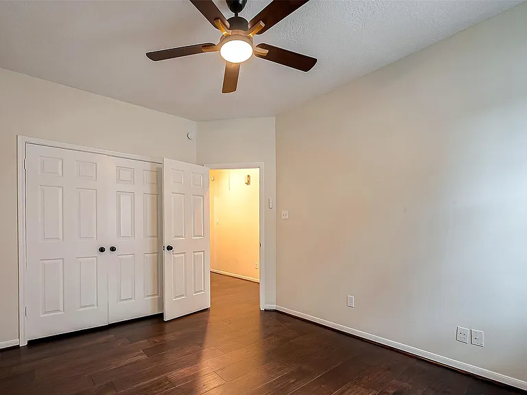 20819 Autumn Redwood Way — Photo 32