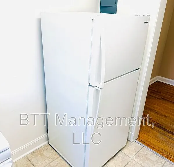 8408 Greenwood Ave #3 — Photo 45