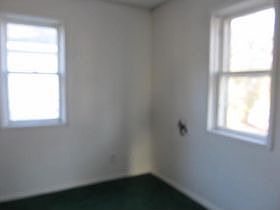 5th image of 919 W Barney Ave