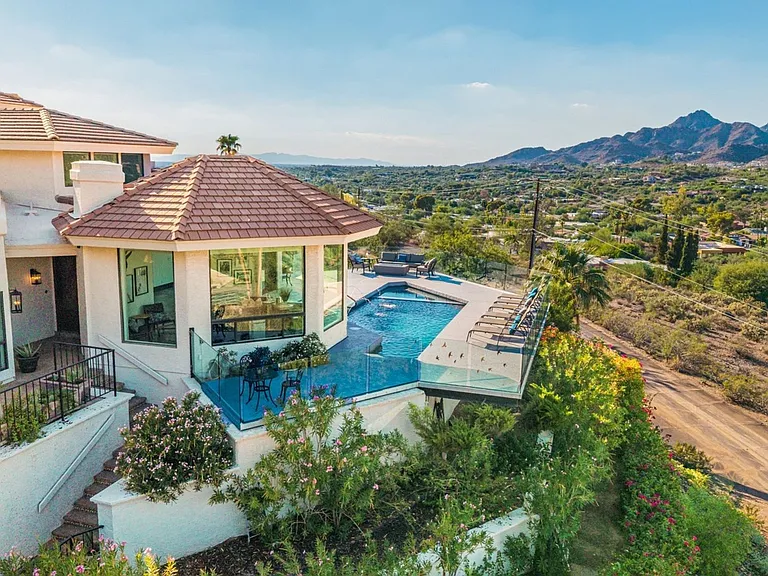 5655 N Camelback Canyon Dr — Photo 89