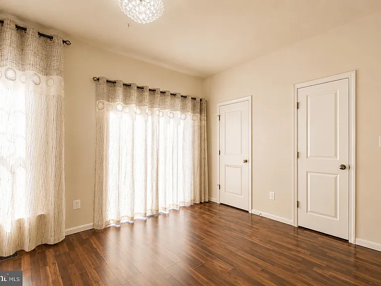 22520 Phillips St #401 — Photo 16